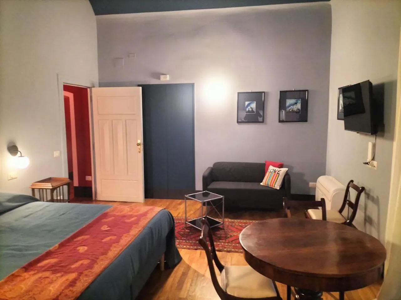 Rosso Napoli Suites 0*, Νάπολη Ιταλία