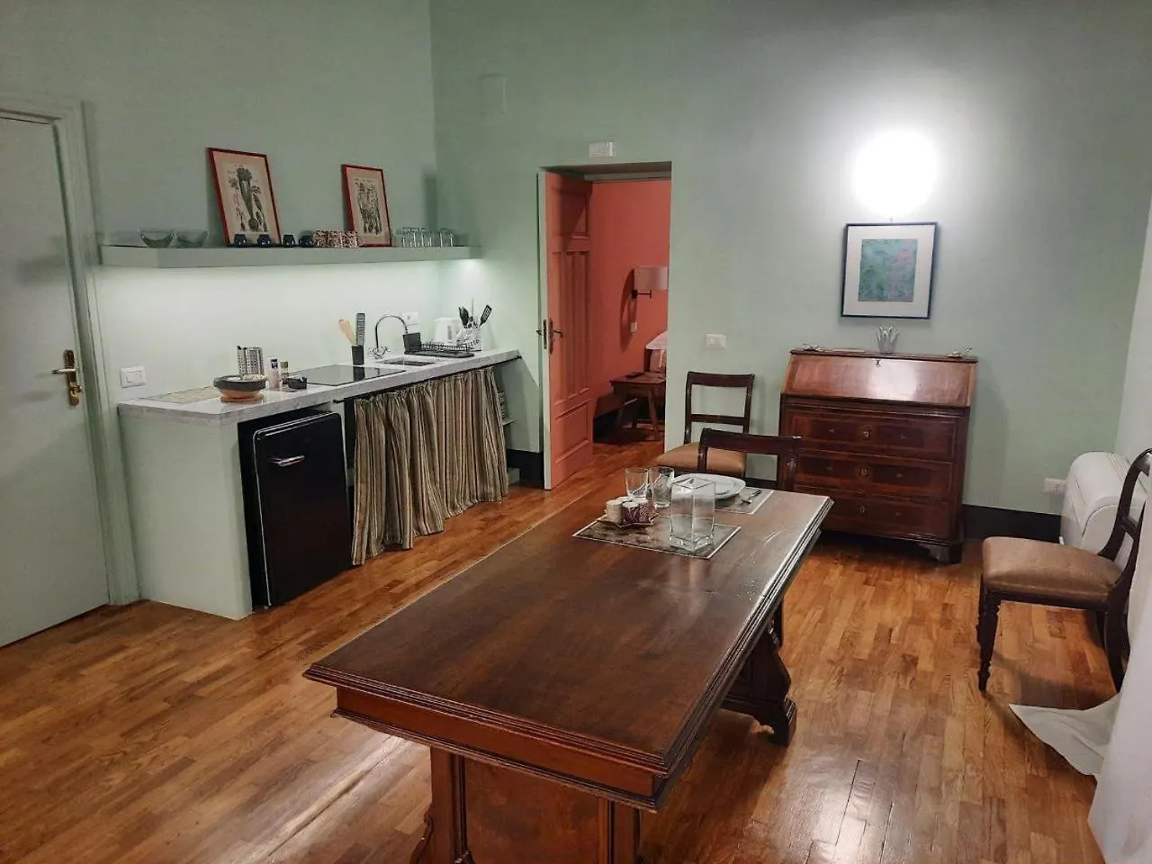 Rosso Napoli Suites 0*, Nápoles